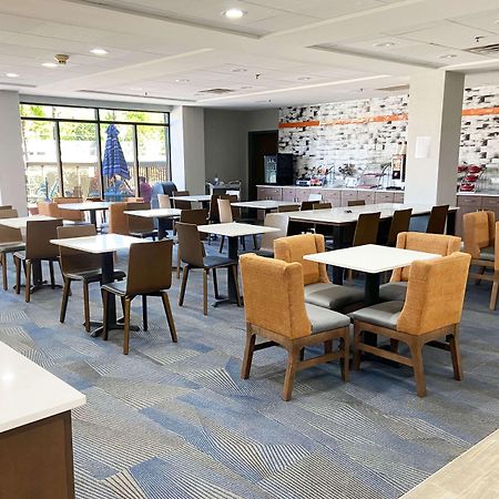 La Quinta Inn & Suites By Wyndham-Albany Ga Exteriör bild