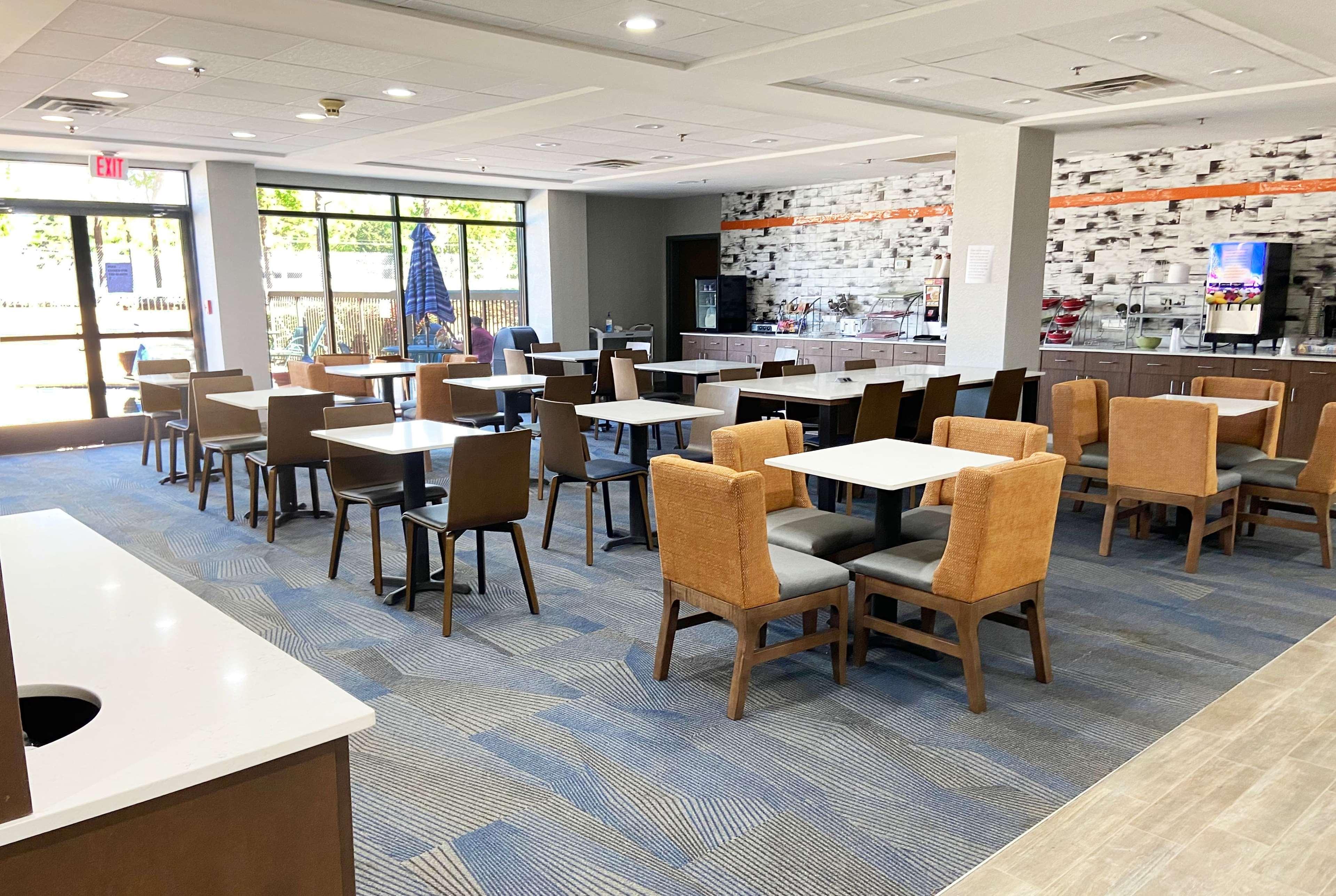 La Quinta Inn & Suites By Wyndham-Albany Ga Exteriör bild